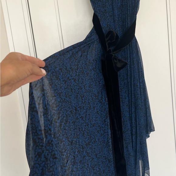 NWT Alice + Olivia lace midi dress pleated & asymmetrical size 8 - Picture 9 of 11